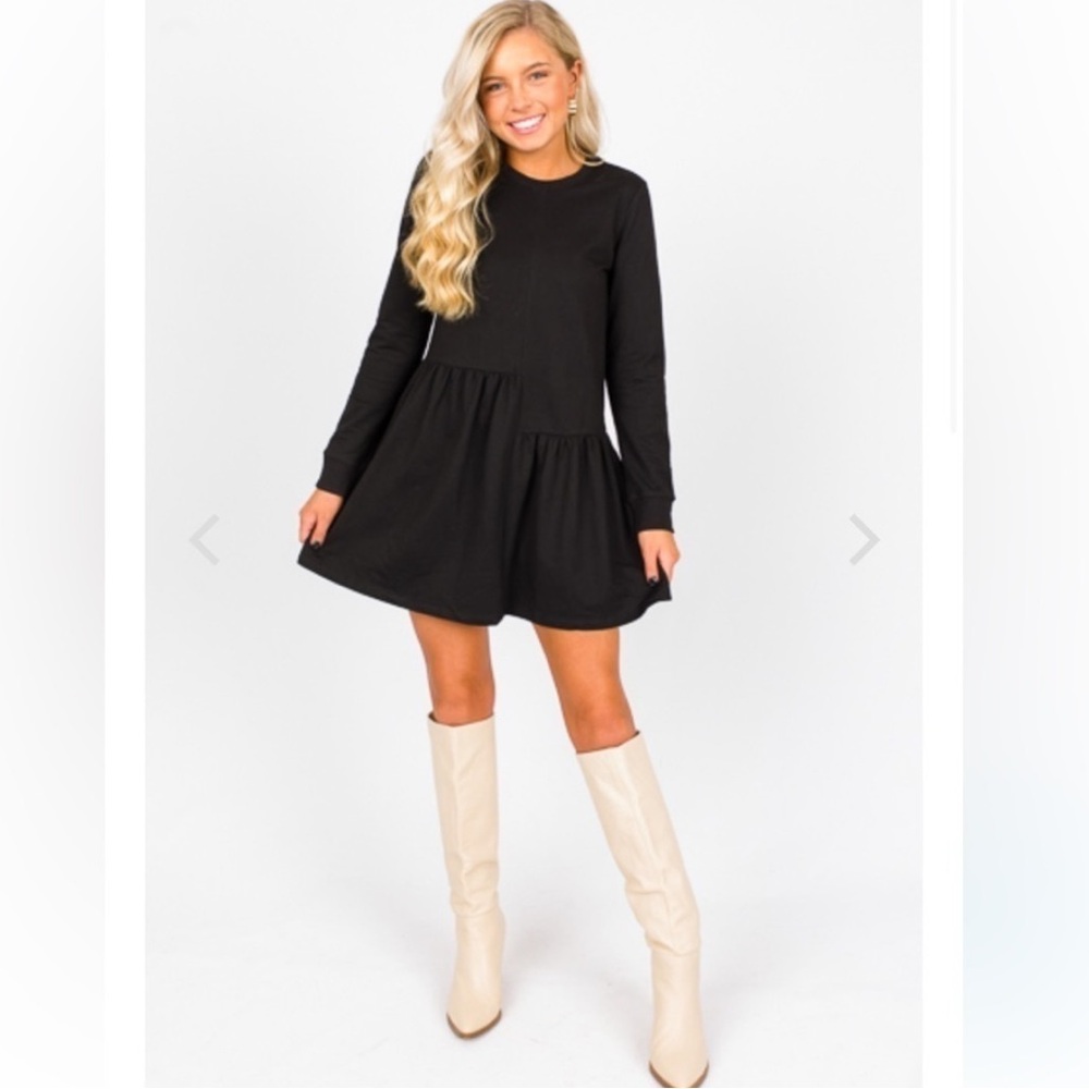 Blue Door Boutique Sweatshirt Dress. Women’s Sz-L Black | Nuetral | Timeless